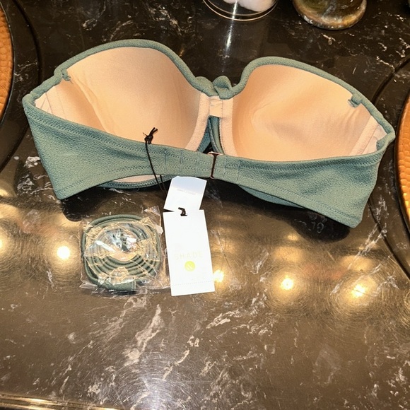 Shade & Shore green bandeau swim top w/ strap - Picture 4 of 8
